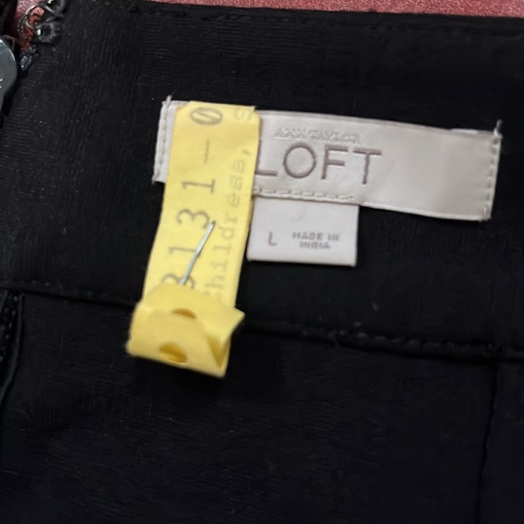 Black lace skirt from Loft. - Picture 3 of 4